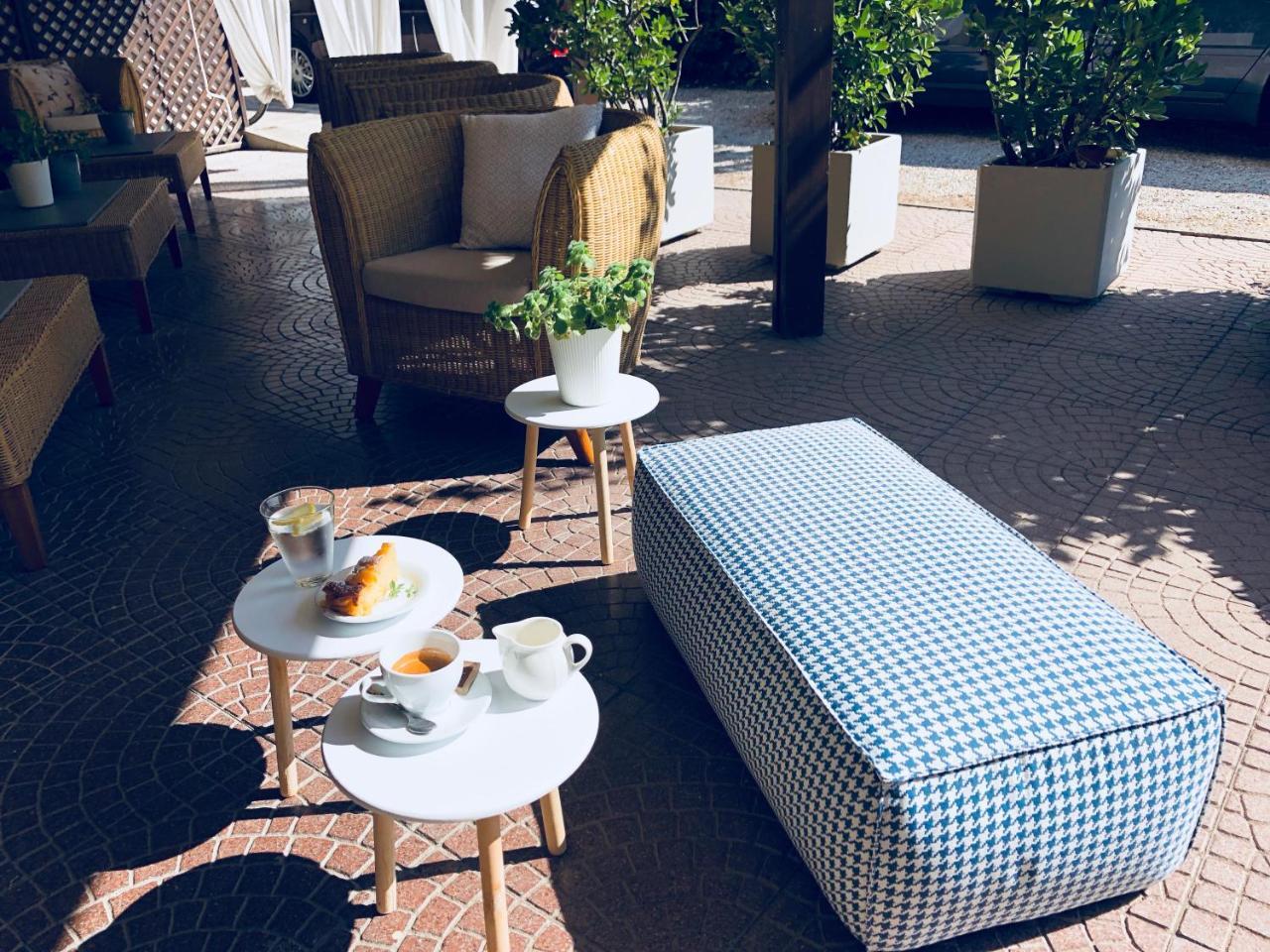 Hotel Aplo - Breakfast Experience Cervia Exterior foto